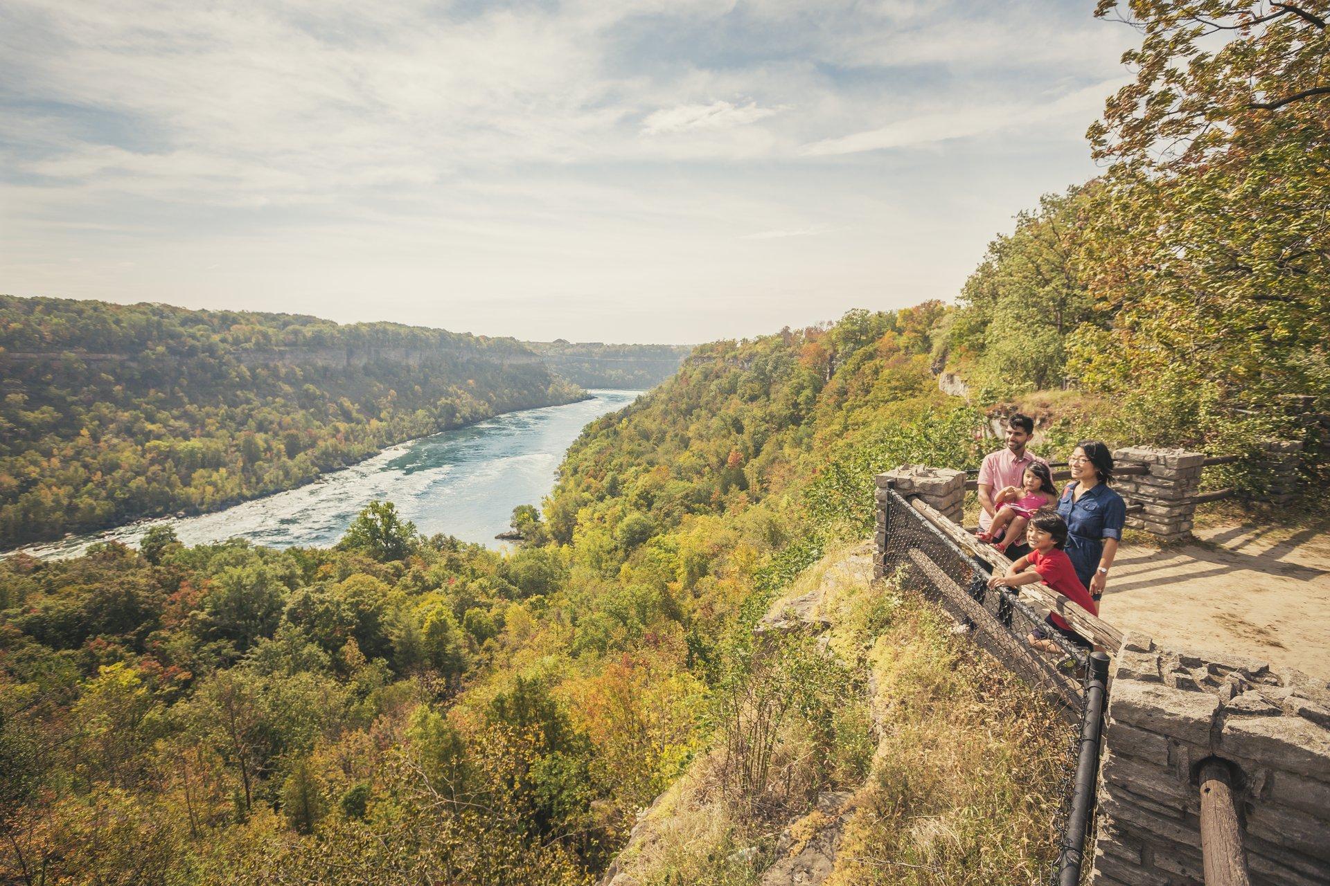 A family at Niagara Gorge