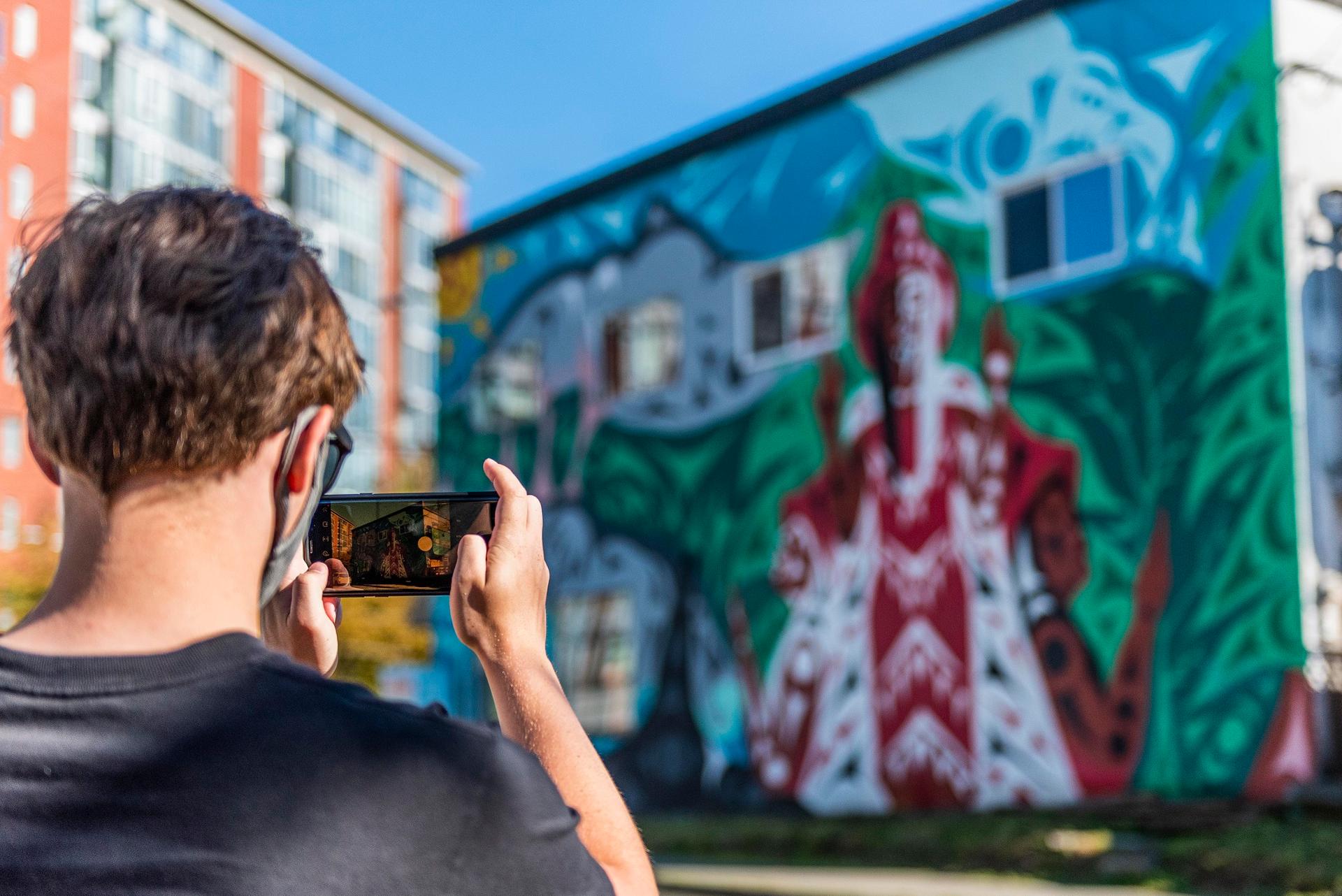 Mural Artist: Siobhan Joseph. Location: 2301 Main Street